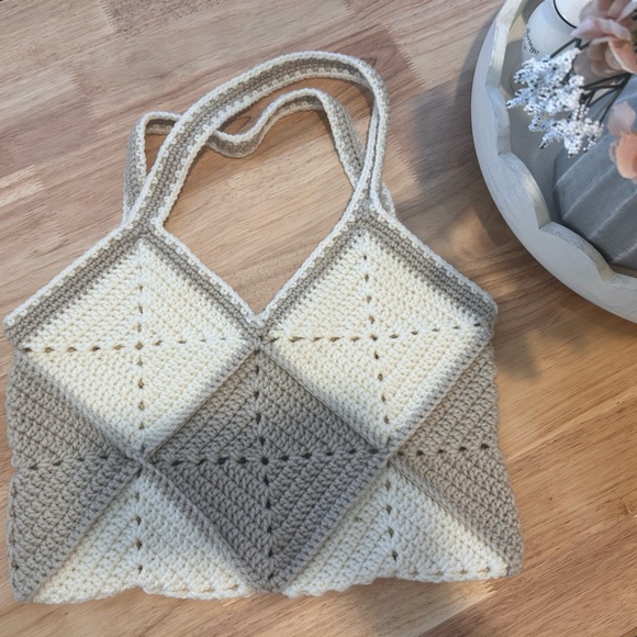 Quilted Crochet Bag - Picture 3 of 4